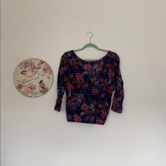 Tempted Twist Floral Sweater - Picture 2 of 6